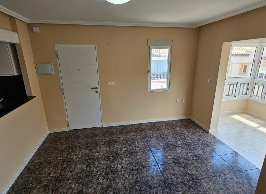 Resale - Townhouse / Duplex / Corner - Orihuela Costa - Playa Flamenca