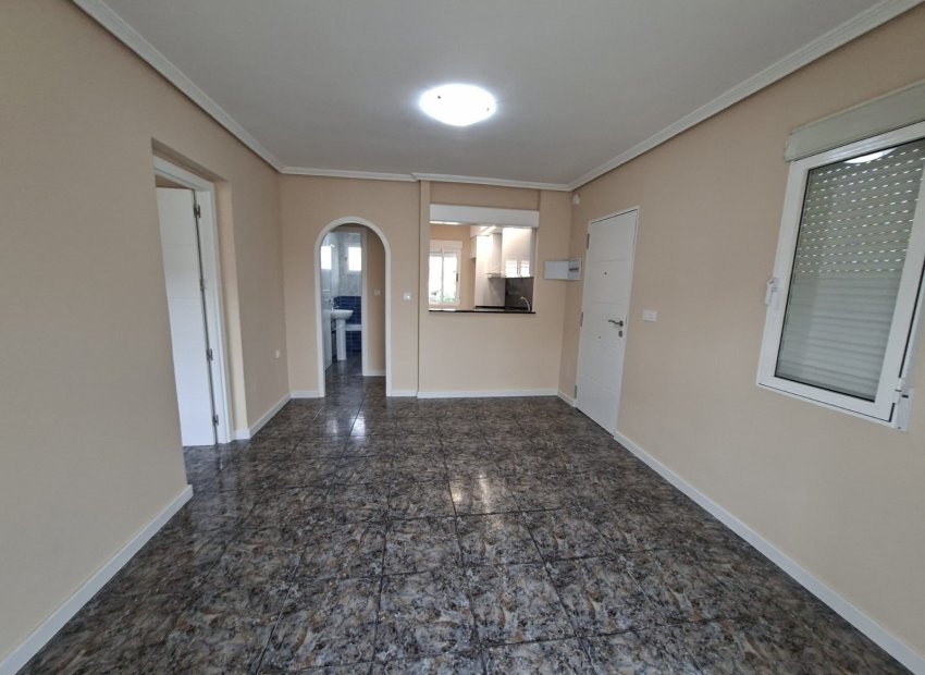 Resale - Townhouse / Duplex / Corner - Orihuela Costa - Playa Flamenca