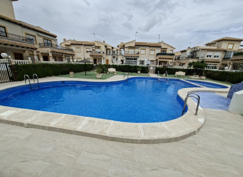 Resale - Townhouse / Duplex / Corner - Orihuela Costa - Playa Flamenca