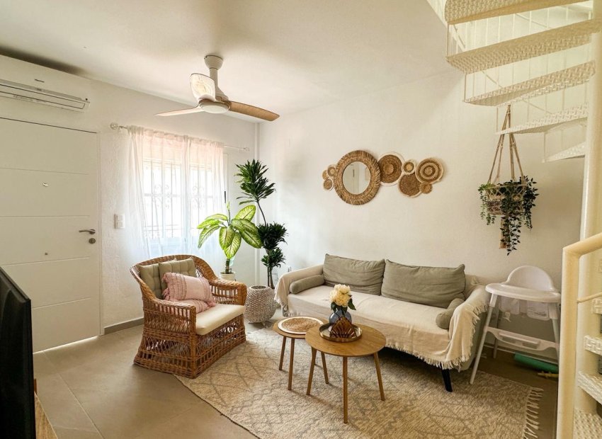 Resale - Townhouse / Duplex / Corner - Orihuela Costa - Playa Flamenca