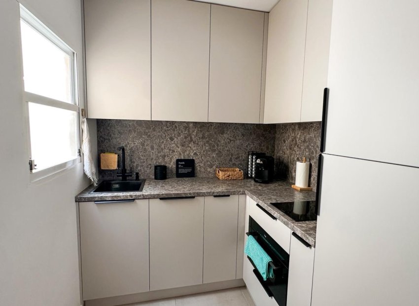 Resale - Townhouse / Duplex / Corner - Orihuela Costa - Playa Flamenca