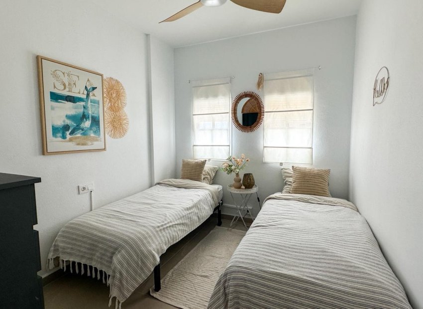 Resale - Townhouse / Duplex / Corner - Orihuela Costa - Playa Flamenca