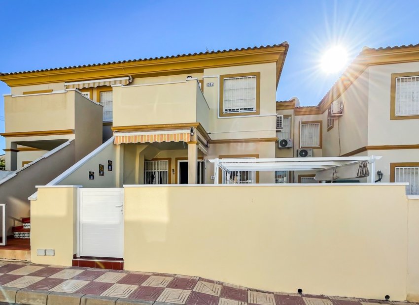 Resale - Townhouse / Duplex / Corner - Orihuela Costa - Playa Flamenca