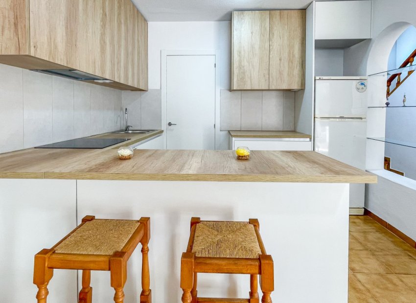 Resale - Townhouse / Duplex / Corner - Orihuela Costa - Playa Flamenca