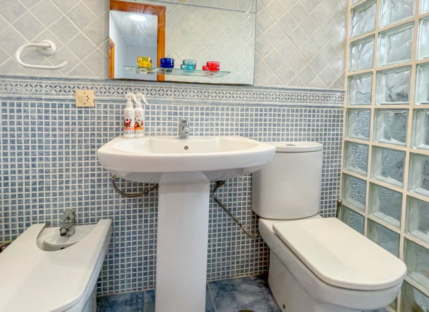 Resale - Townhouse / Duplex / Corner - Orihuela Costa - Playa Flamenca
