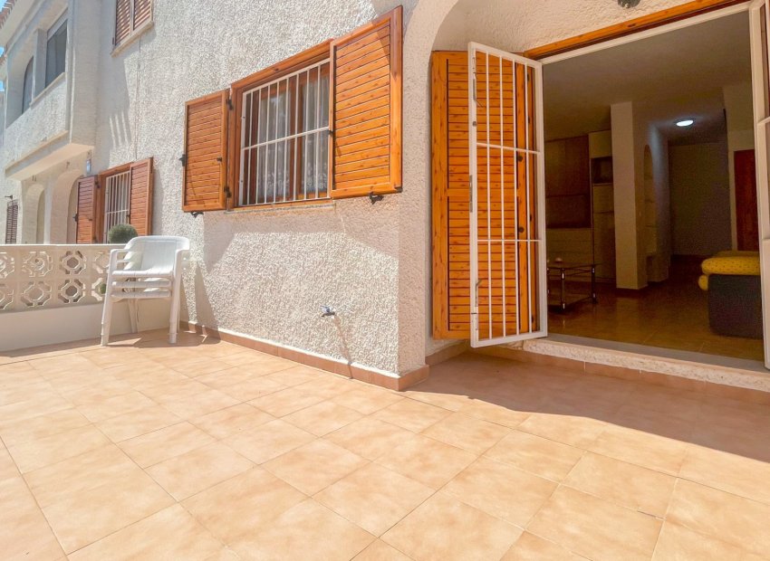 Resale - Townhouse / Duplex / Corner - Orihuela Costa - Playa Flamenca
