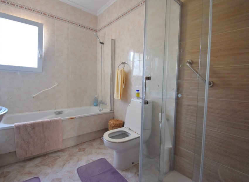 Resale - Townhouse / Duplex / Corner - Orihuela Costa - Playa Flamenca