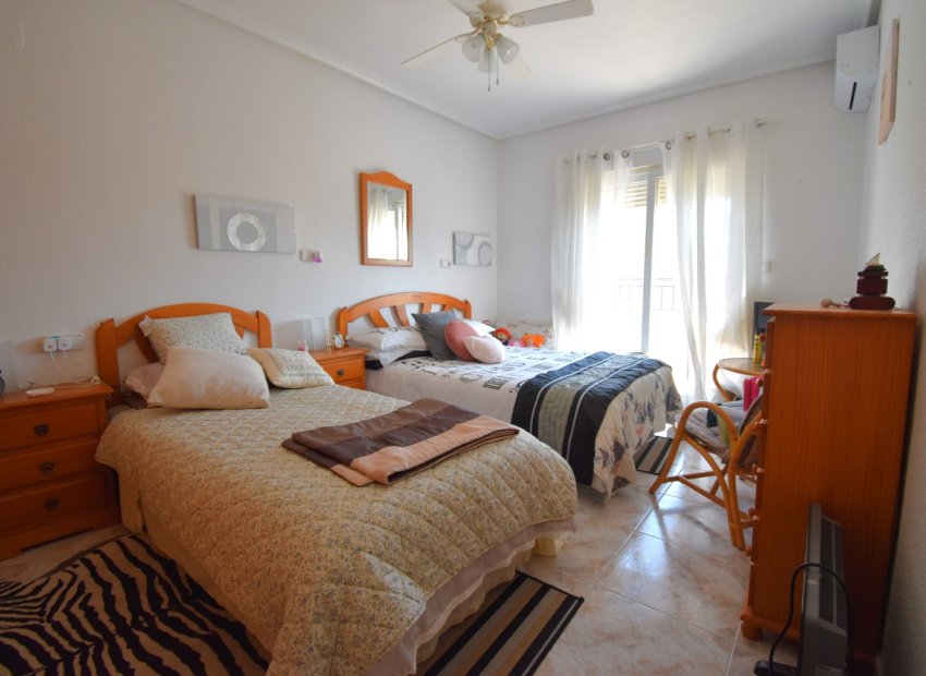Resale - Townhouse / Duplex / Corner - Orihuela Costa - Playa Flamenca