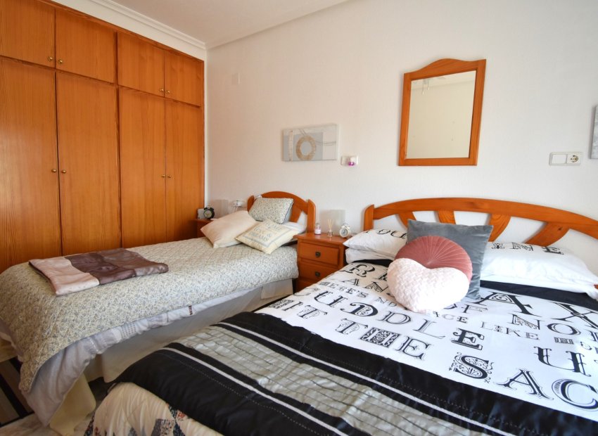 Resale - Townhouse / Duplex / Corner - Orihuela Costa - Playa Flamenca