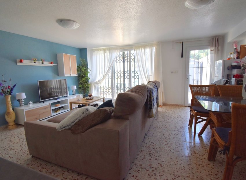 Resale - Townhouse / Duplex / Corner - Orihuela Costa - Playa Flamenca
