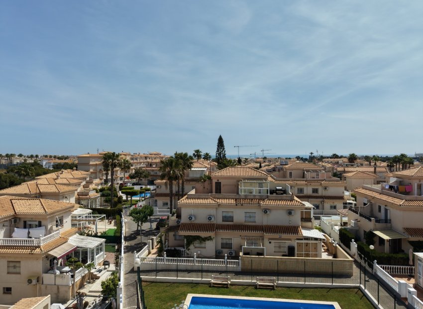 Resale - Townhouse / Duplex / Corner - Orihuela Costa - Playa Flamenca