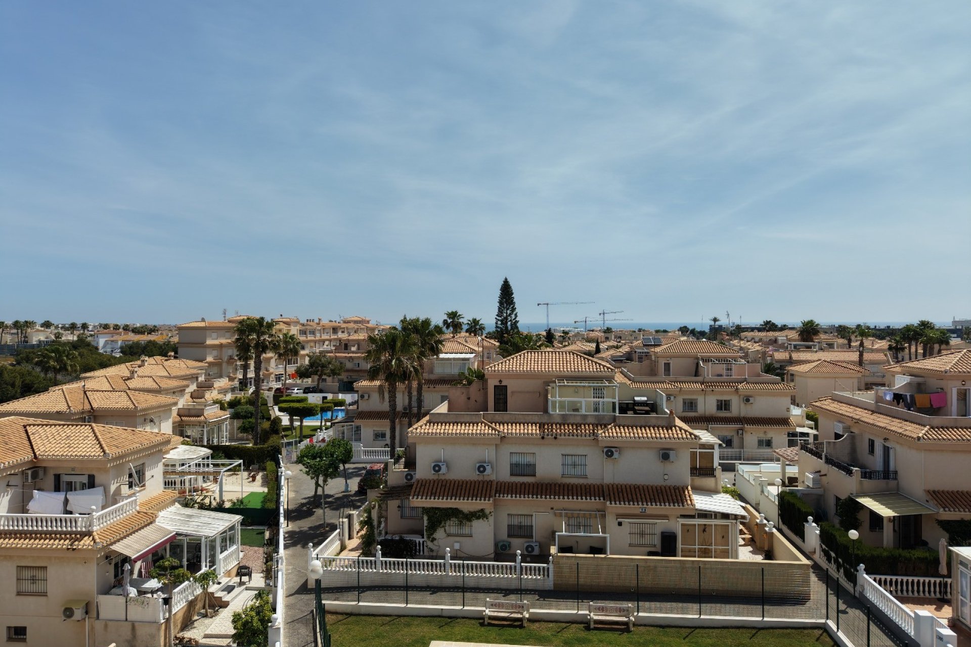Resale - Townhouse / Duplex / Corner - Orihuela Costa - Playa Flamenca