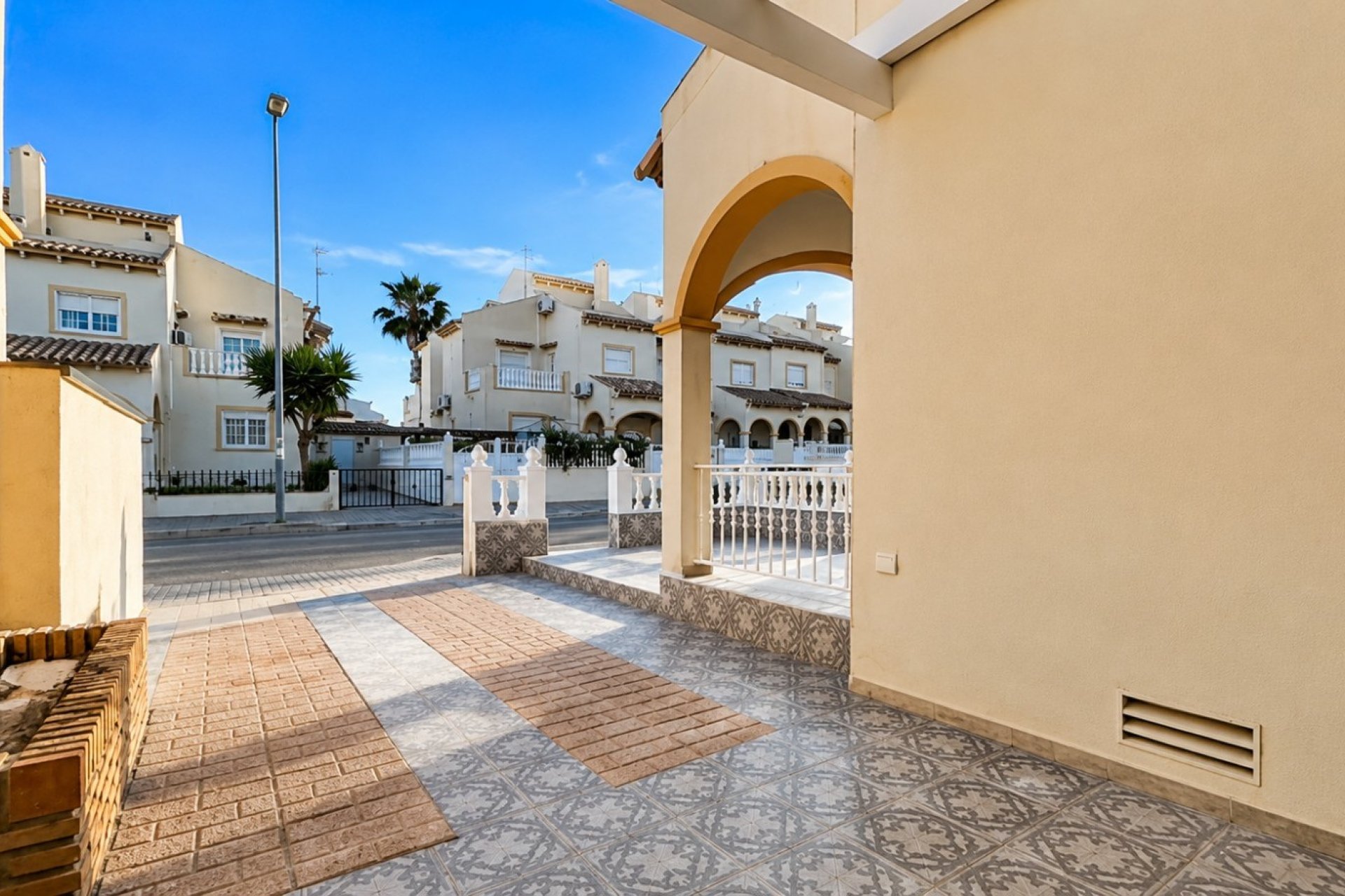 Resale - Townhouse / Duplex / Corner - Orihuela Costa - Playa Flamenca