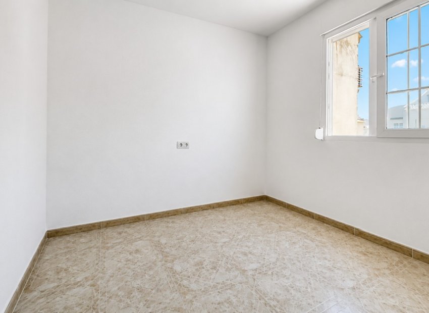 Resale - Townhouse / Duplex / Corner - Orihuela Costa - Playa Flamenca