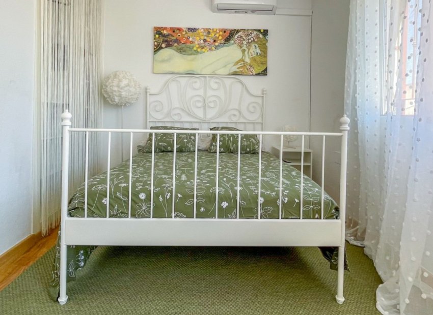 Resale - Townhouse / Duplex / Corner - Orihuela Costa - Playa Flamenca