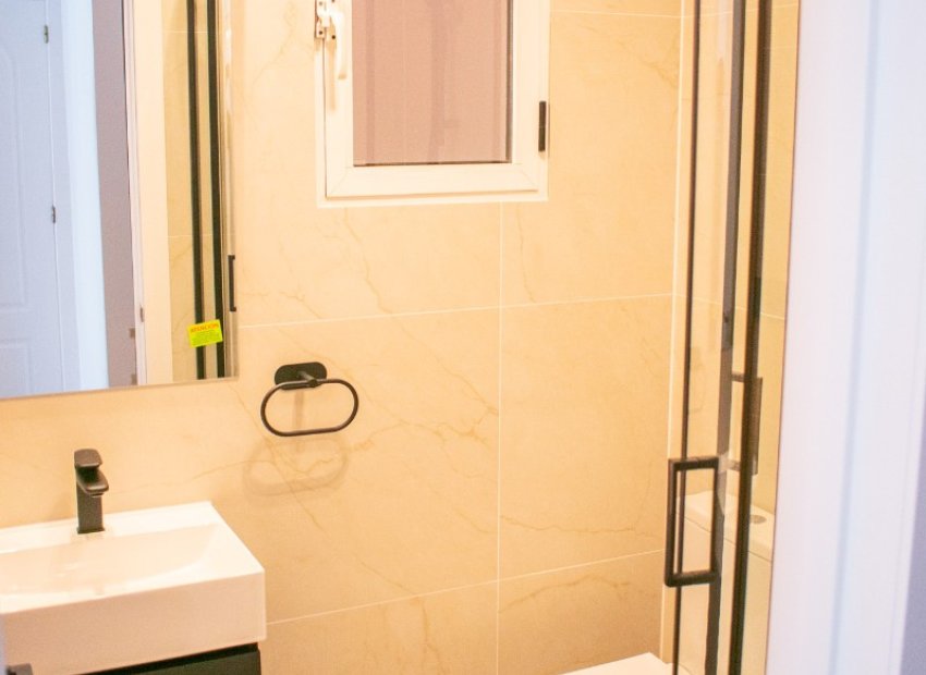 Resale - Townhouse / Duplex / Corner - Orihuela Costa - Punta Prima