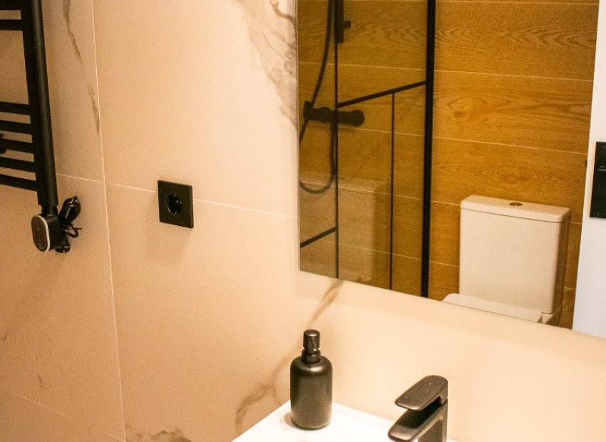 Resale - Townhouse / Duplex / Corner - Orihuela Costa - Punta Prima