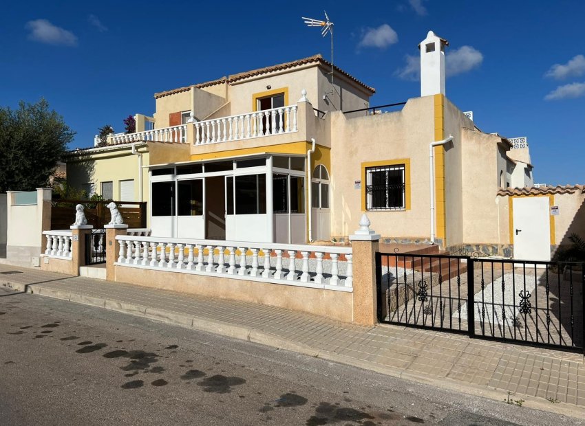 Resale - Townhouse / Duplex / Corner - Orihuela Costa - Punta Prima