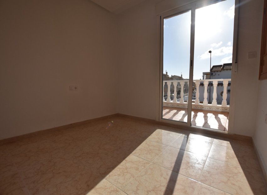 Resale - Townhouse / Duplex / Corner - Orihuela Costa - Punta Prima
