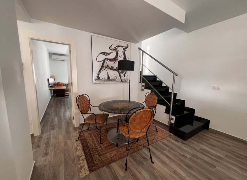 Resale - Townhouse / Duplex / Corner - Orihuela Costa - Punta Prima