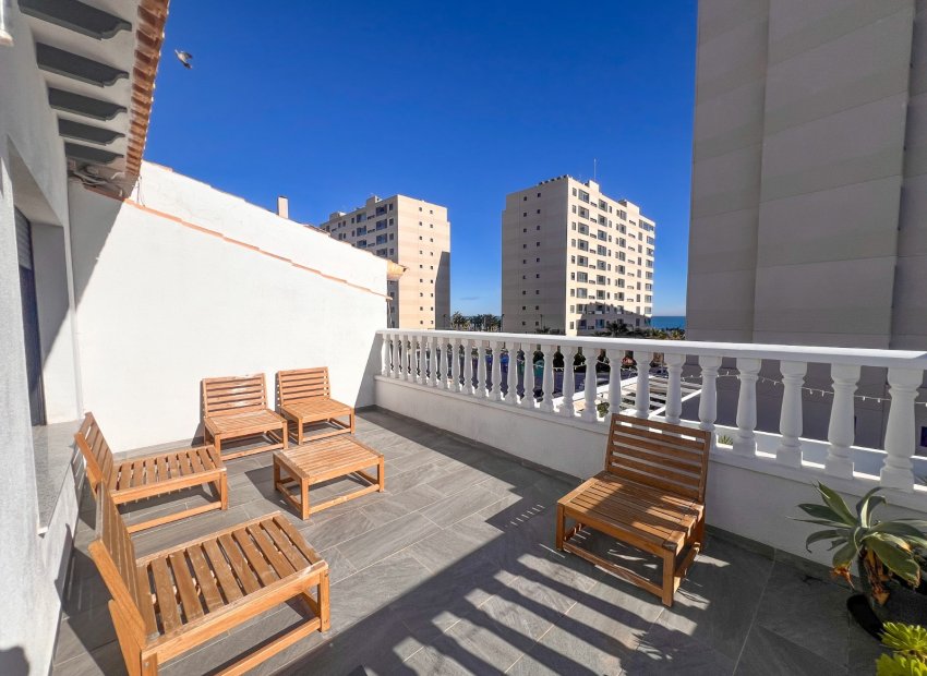 Resale - Townhouse / Duplex / Corner - Orihuela Costa - Punta Prima