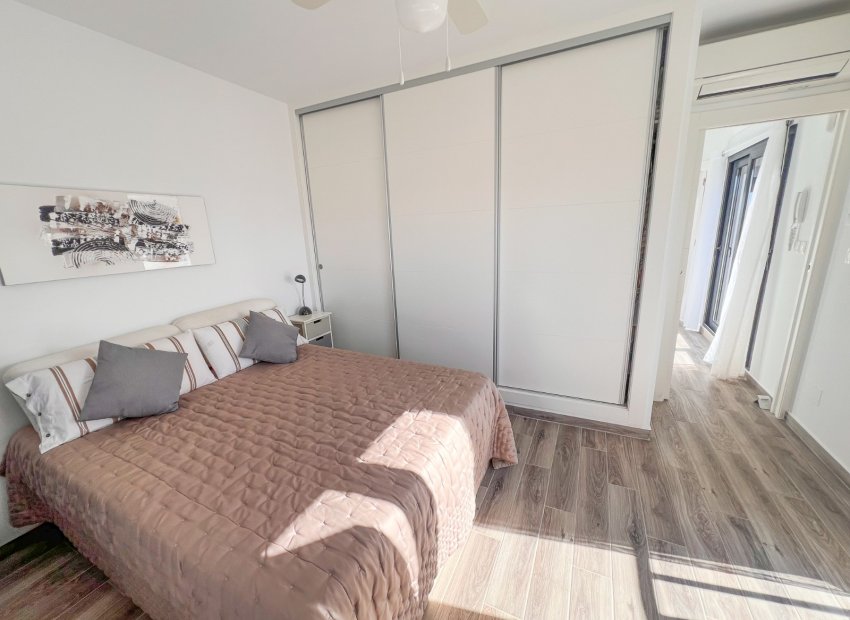 Resale - Townhouse / Duplex / Corner - Orihuela Costa - Punta Prima