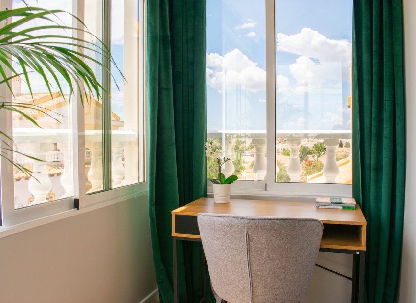 Resale - Townhouse / Duplex / Corner - Orihuela Costa - Punta Prima