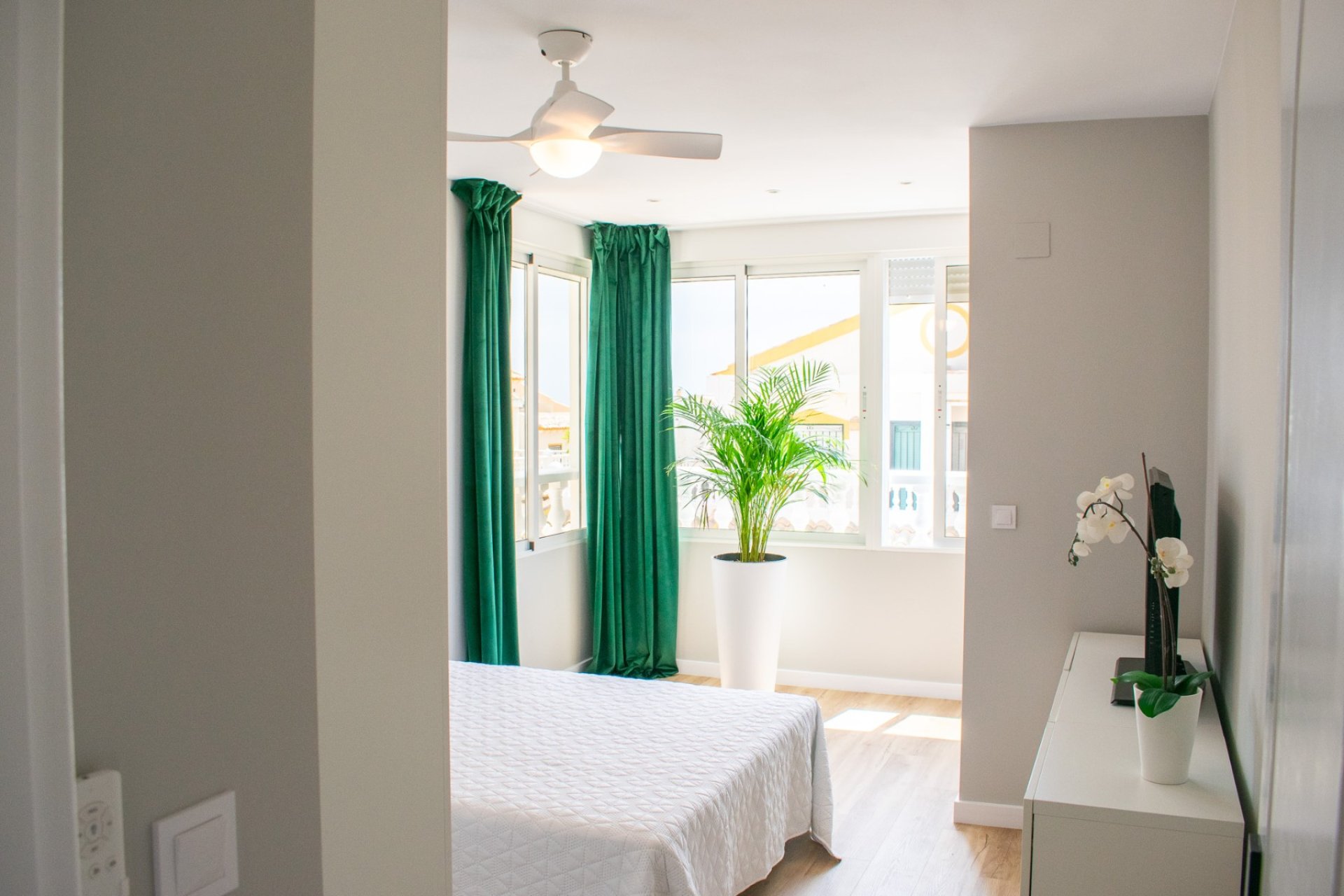 Resale - Townhouse / Duplex / Corner - Orihuela Costa - Punta Prima