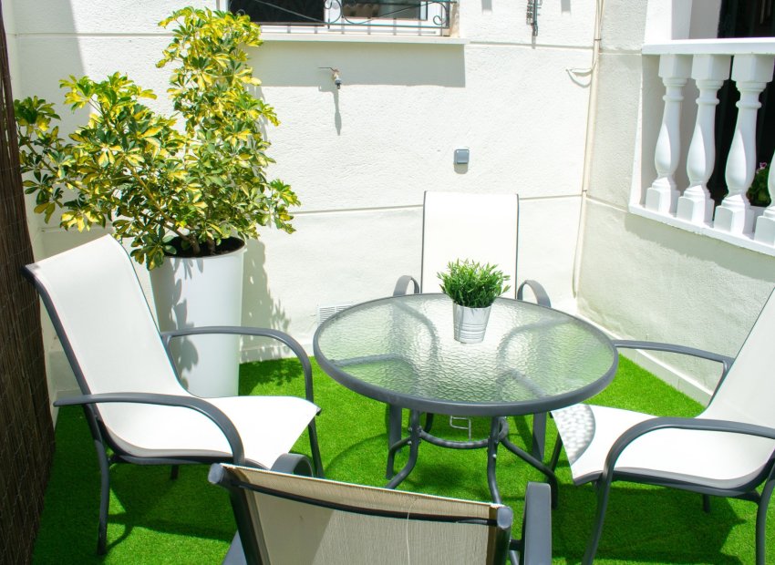 Resale - Townhouse / Duplex / Corner - Orihuela Costa - Punta Prima