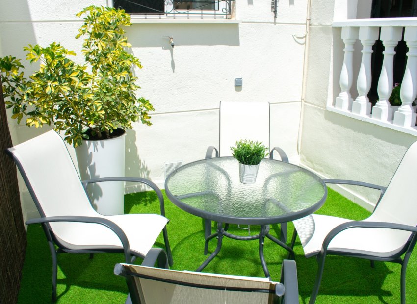 Resale - Townhouse / Duplex / Corner - Orihuela Costa - Punta Prima