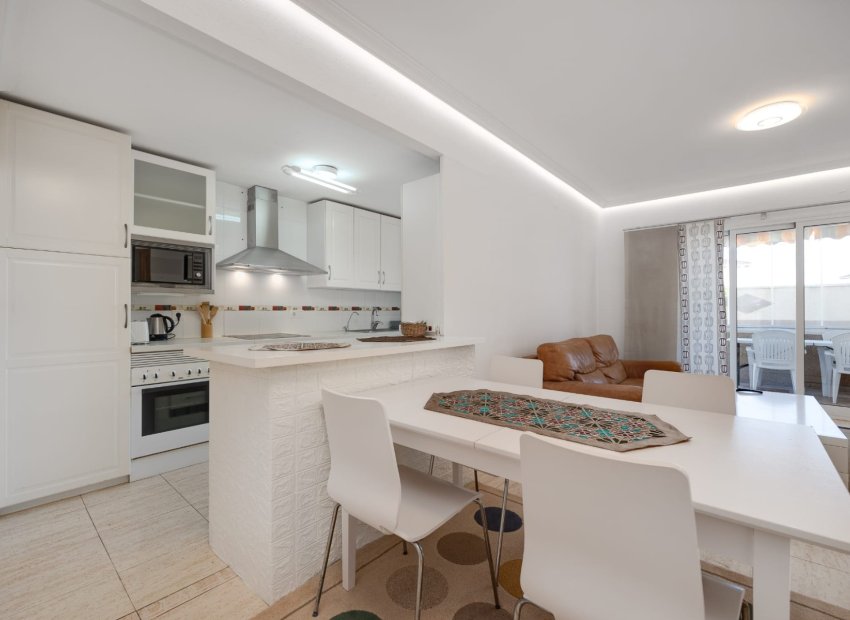 Resale - Townhouse / Duplex / Corner - Orihuela Costa - Punta Prima