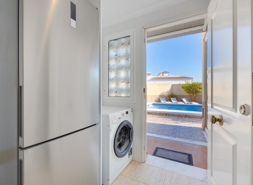 Resale - Townhouse / Duplex / Corner - Orihuela Costa - Punta Prima