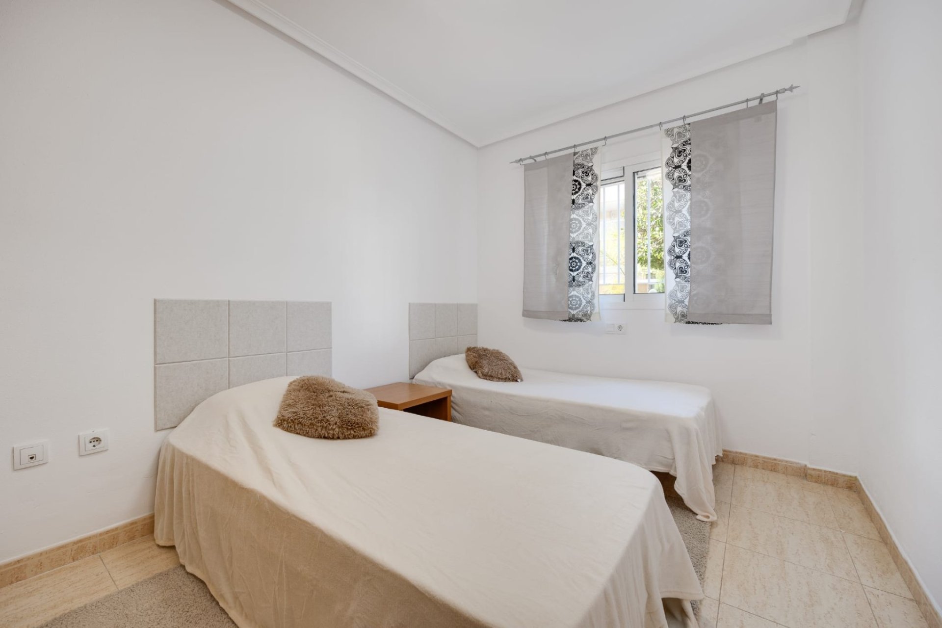Resale - Townhouse / Duplex / Corner - Orihuela Costa - Punta Prima