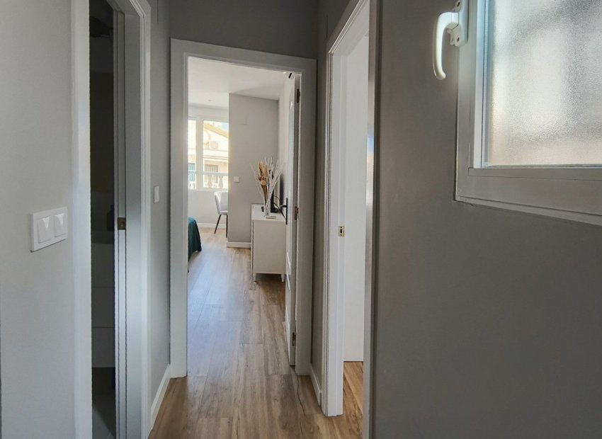 Resale - Townhouse / Duplex / Corner - Orihuela Costa - Punta Prima