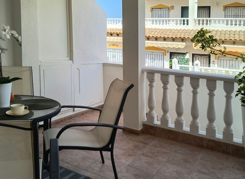 Resale - Townhouse / Duplex / Corner - Orihuela Costa - Punta Prima