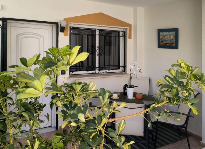 Resale - Townhouse / Duplex / Corner - Orihuela Costa - Punta Prima