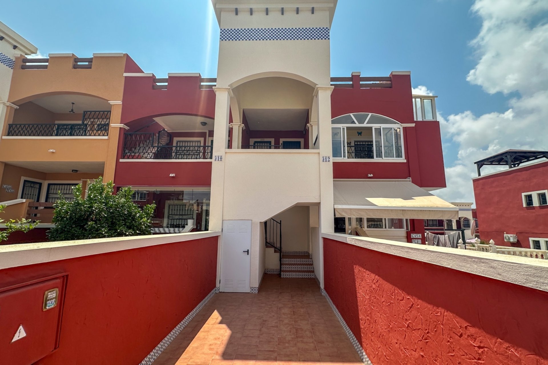 Resale - Townhouse / Duplex / Corner - Orihuela Costa - Punta Prima