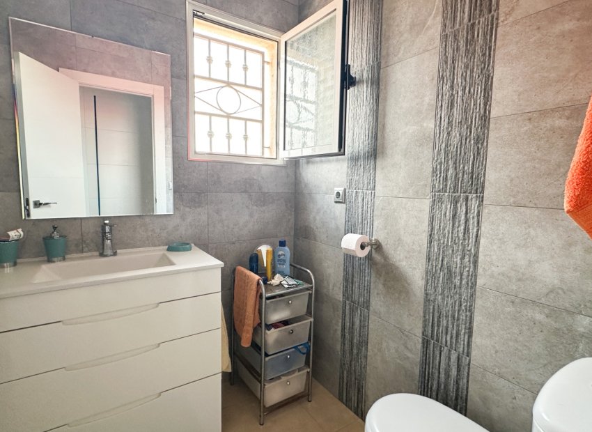 Resale - Townhouse / Duplex / Corner - Orihuela Costa - Punta Prima