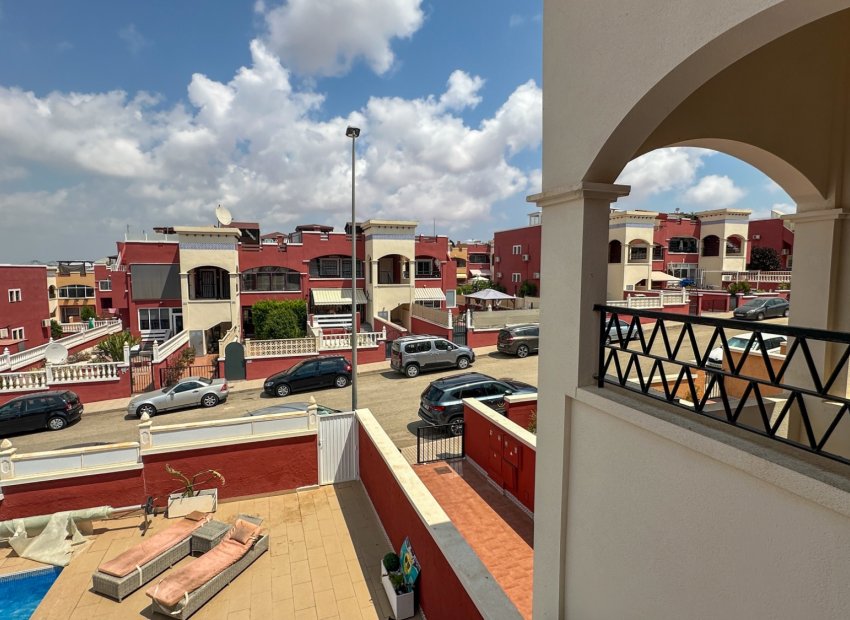 Resale - Townhouse / Duplex / Corner - Orihuela Costa - Punta Prima
