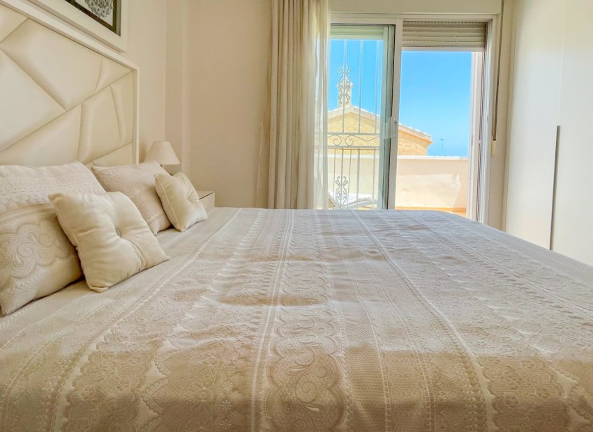 Resale - Townhouse / Duplex / Corner - Orihuela Costa - Punta Prima