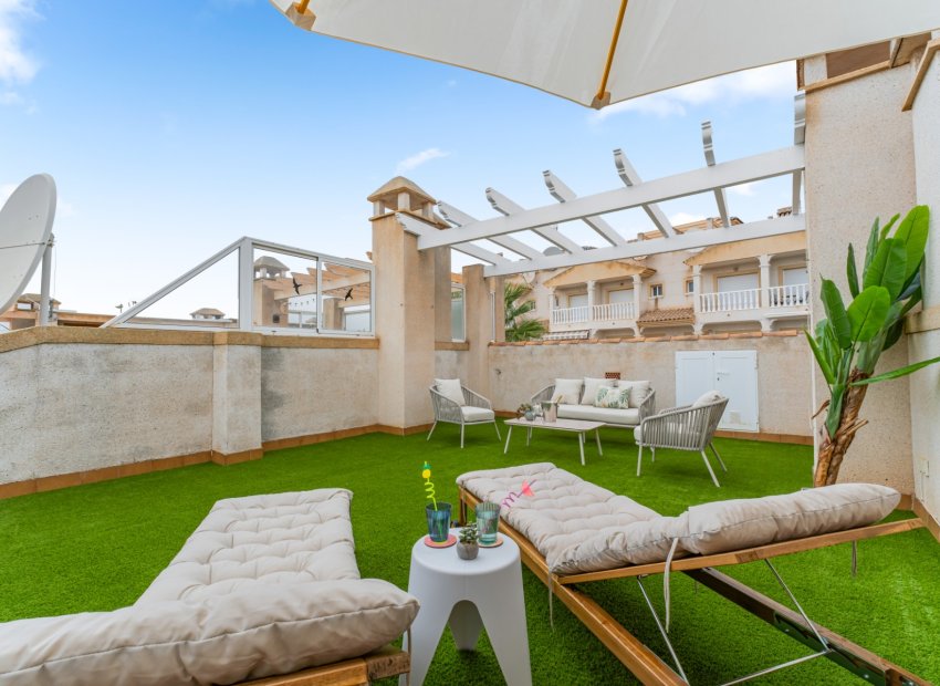 Resale - Townhouse / Duplex / Corner - Orihuela Costa - Villamartín