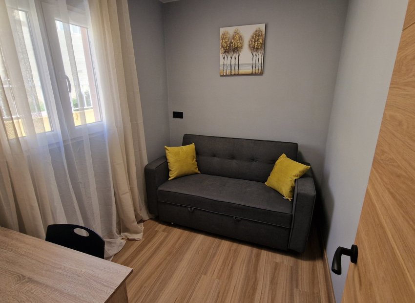 Resale - Townhouse / Duplex / Corner - Orihuela Costa - Villamartín