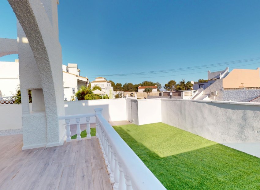 Resale - Townhouse / Duplex / Corner - Orihuela Costa - Villamartin