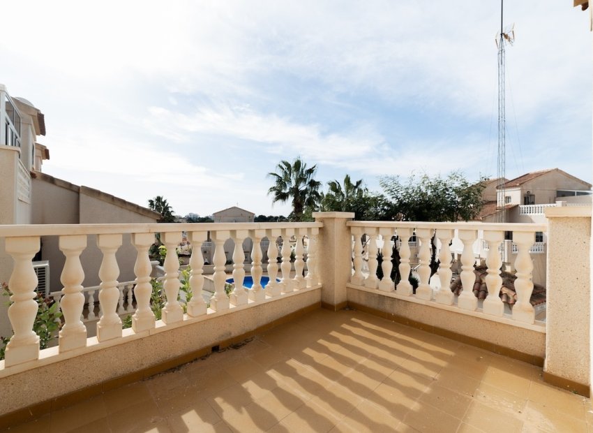 Resale - Townhouse / Duplex / Corner - Orihuela Costa - Villamartín