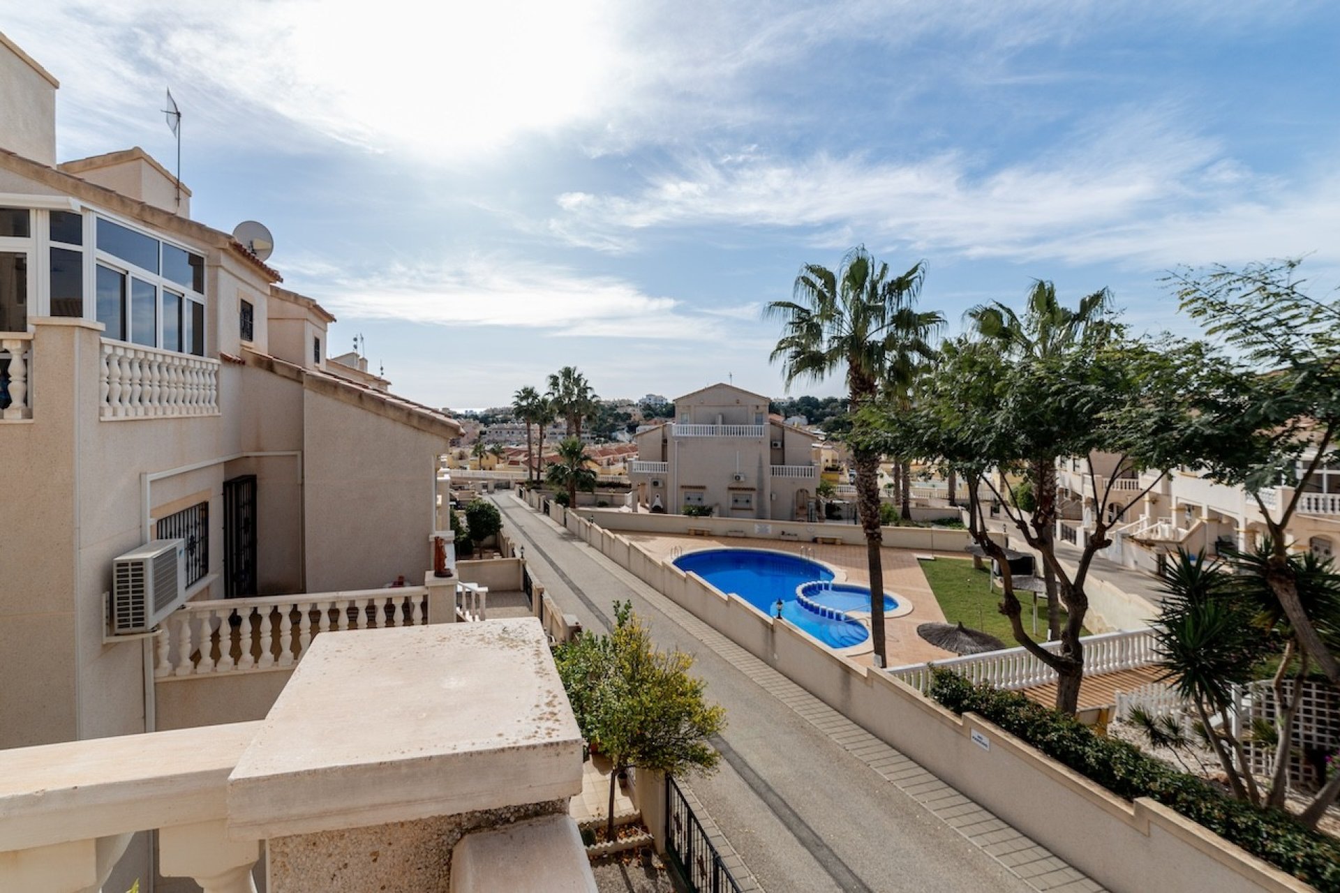 Resale - Townhouse / Duplex / Corner - Orihuela Costa - Villamartín