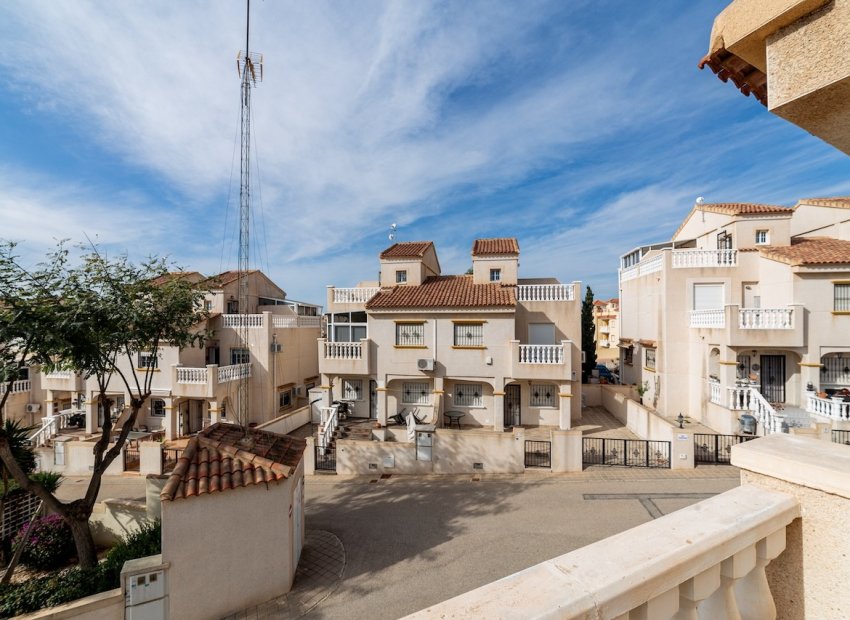Resale - Townhouse / Duplex / Corner - Orihuela Costa - Villamartín