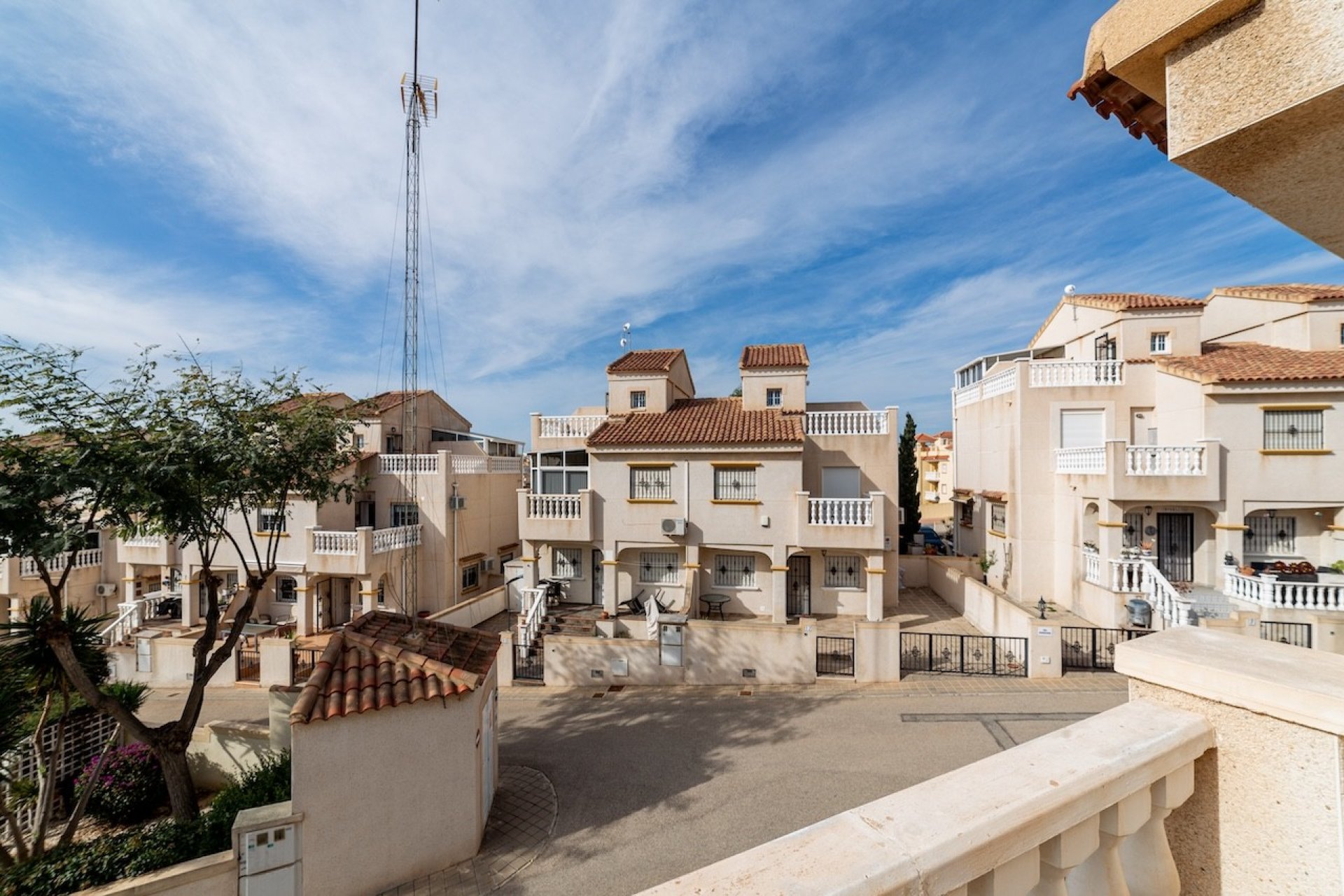 Resale - Townhouse / Duplex / Corner - Orihuela Costa - Villamartín