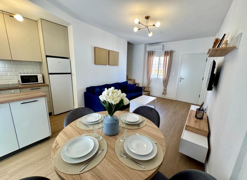 Resale - Townhouse / Duplex / Corner - Orihuela Costa - Villamartín