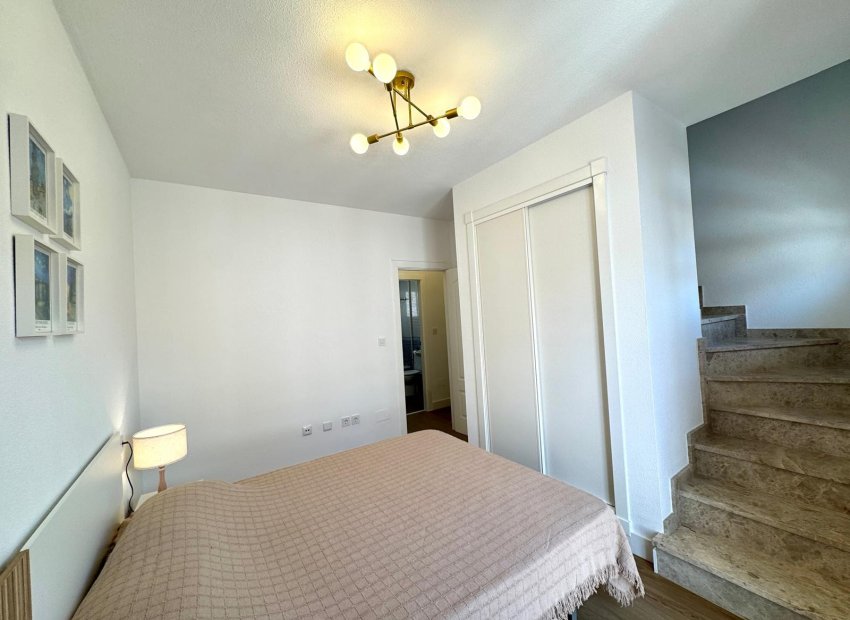 Resale - Townhouse / Duplex / Corner - Orihuela Costa - Villamartín