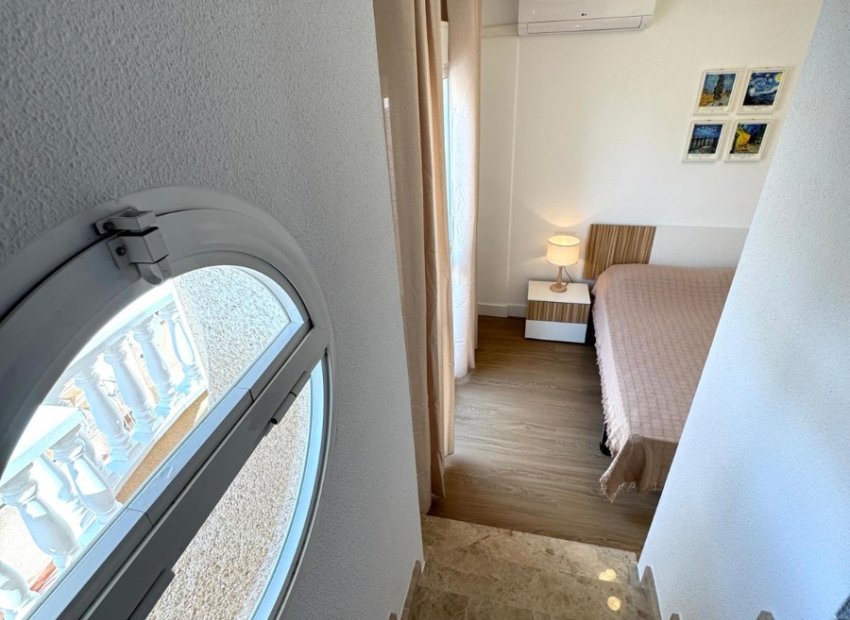 Resale - Townhouse / Duplex / Corner - Orihuela Costa - Villamartín